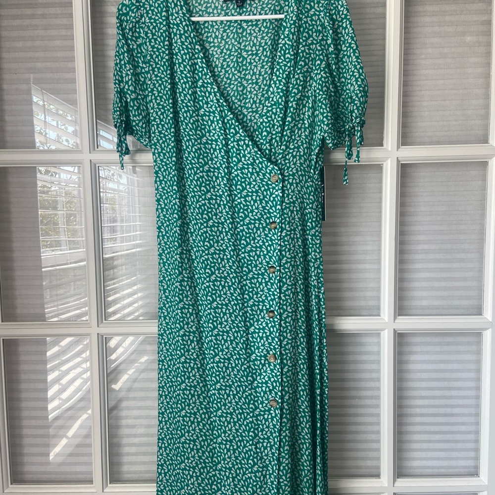 Lulu’s Green Midi Wrap Dress